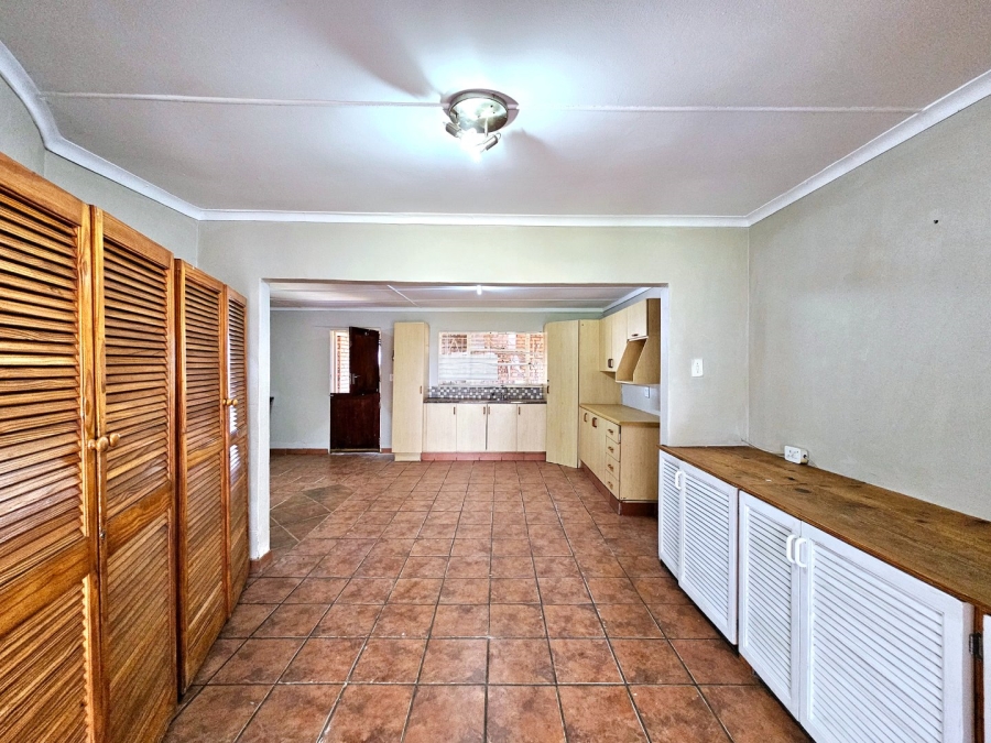 6 Bedroom Property for Sale in Bloemfontein Rural Free State